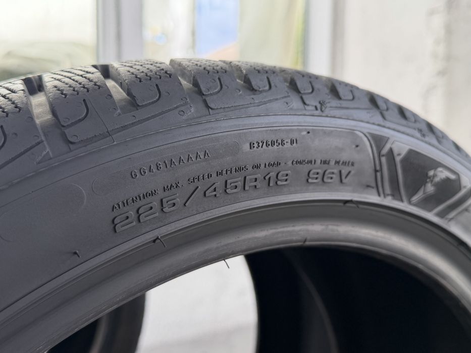 225/45/19 Goodyear 4Броя: 420€ 8.8мм като Нови