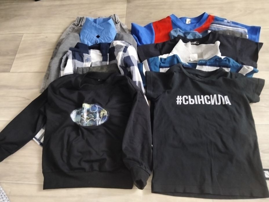 Отдам вещи на мальчика