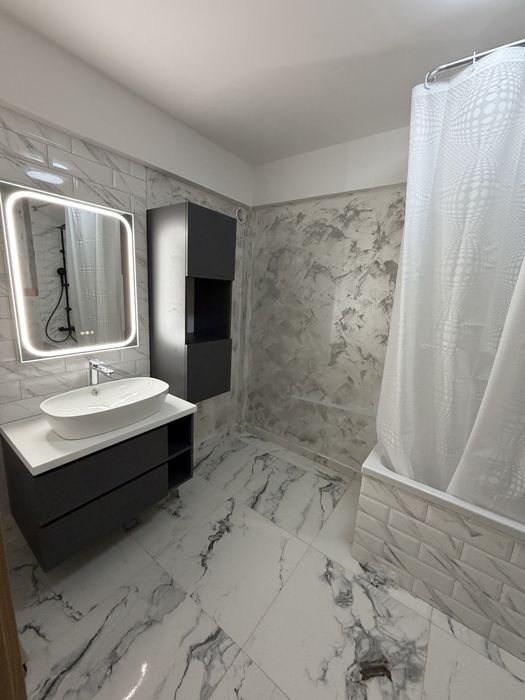 Apartament spațios de închiriat cu 3 dormitoare – Cartierul Unirii (zona nouă)