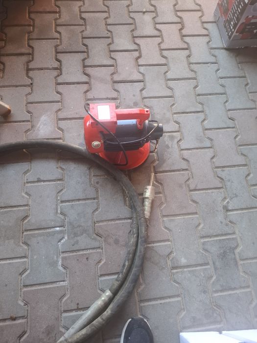 Vibrator pt beton