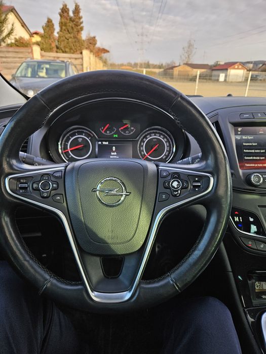 Insignia Full 4x4 biturbo 195cp