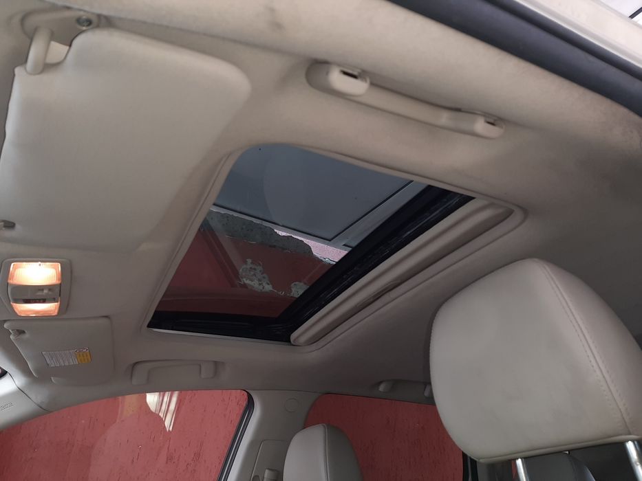 Продавам Mitsubishi Outlanderr