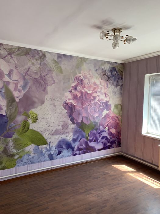 Продается трех комнатная квартира