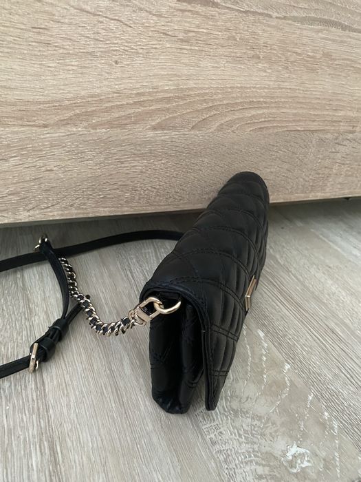 Чанта-клъч GUESS