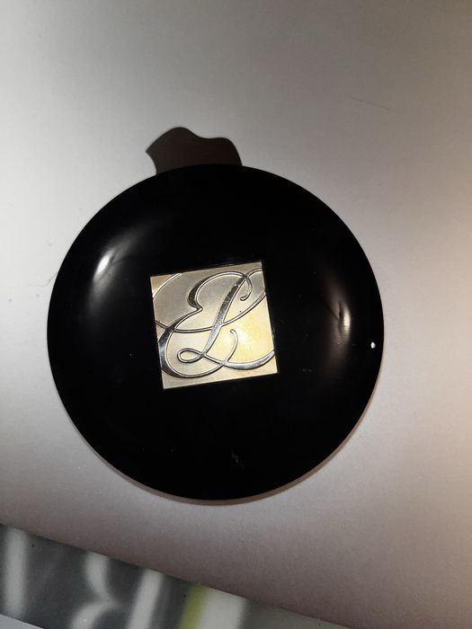 Пудри за лице Este lauder  Четки за Грим Червило