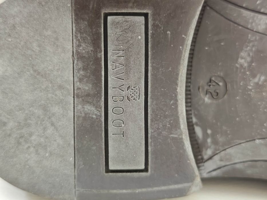 Кожени обивки Navyboot