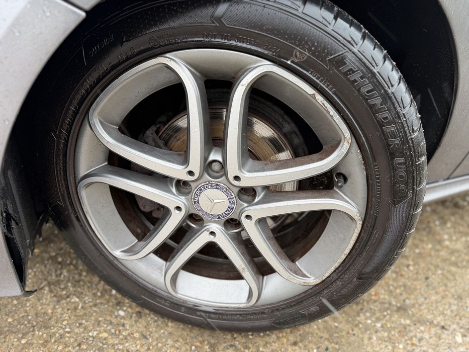 Jante mercedes R17 5x112 cu anvelope vara 215/50r17 dot2024