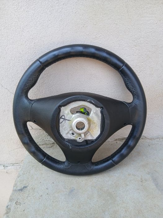Volan bmw e90,e91,e92,e93,e87,e81,e88,e82
