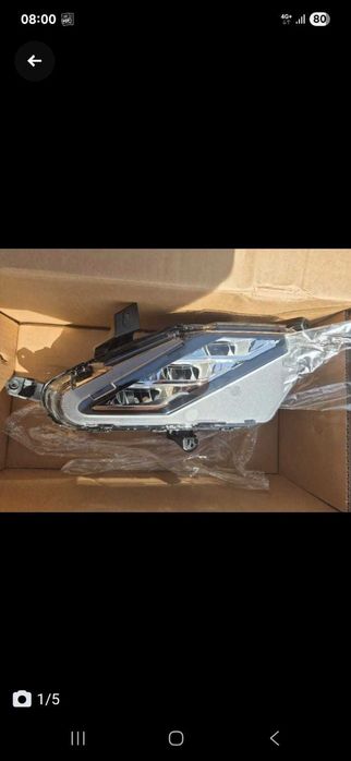 Продам противотуманную фару, правая