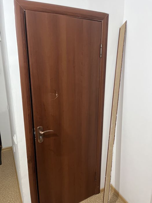 Двери продается срочно