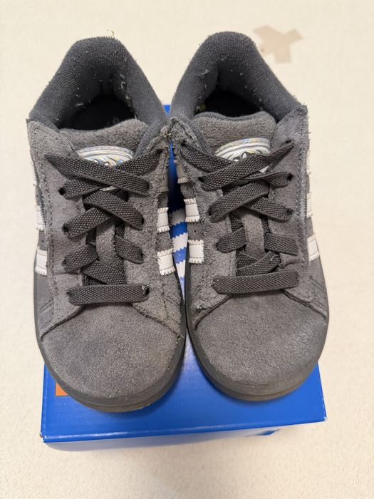 Adidas детски мсратонки и боти