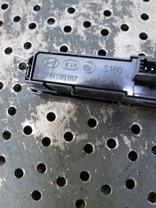 Buton airbag pasager hyundai i10 ba ia 299130187