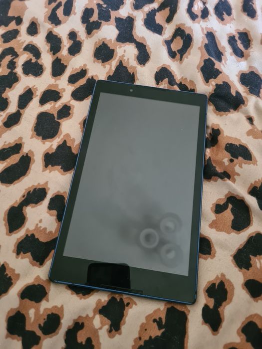 Tabletă Lenovo Tab3 ecran '8