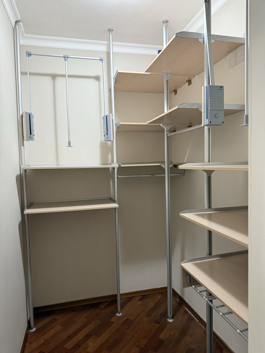 Продам мебель для магазинов одежды, гардеробных