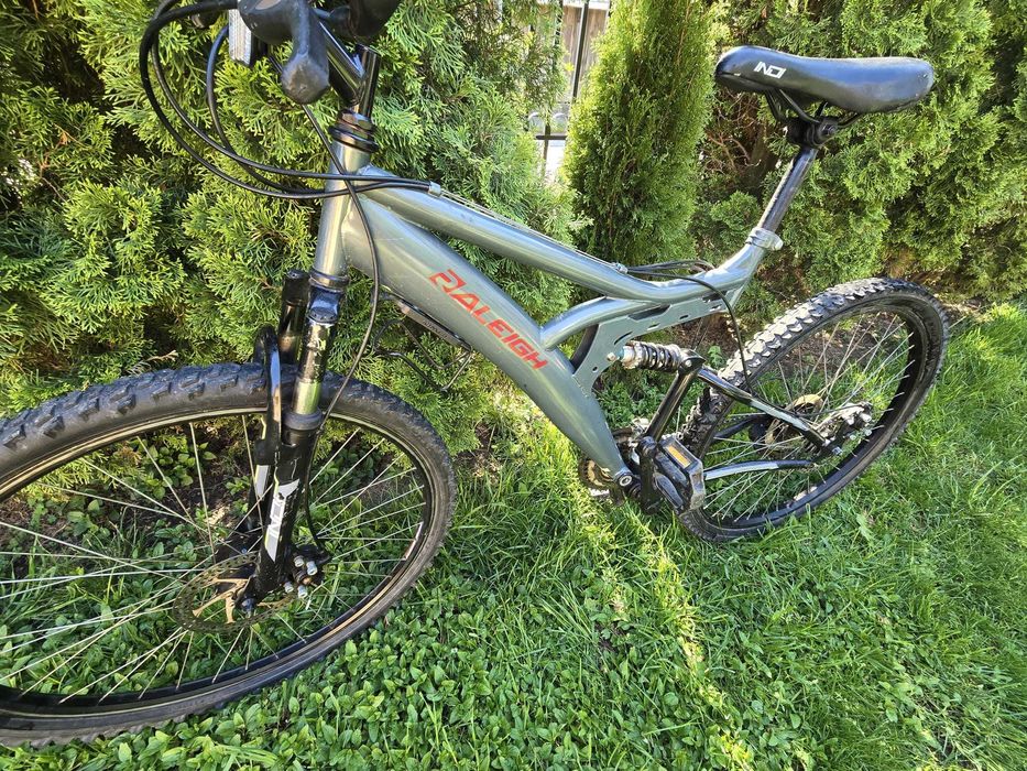 vand bicicleta raleight 26*1.95