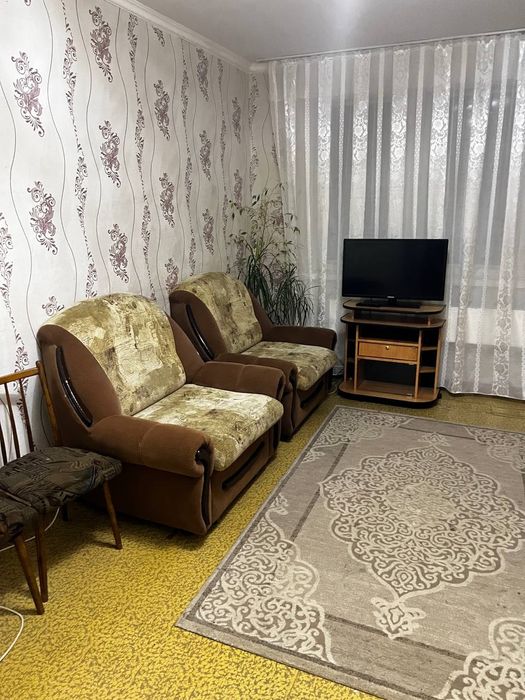 Сдам 2х комн квартиру