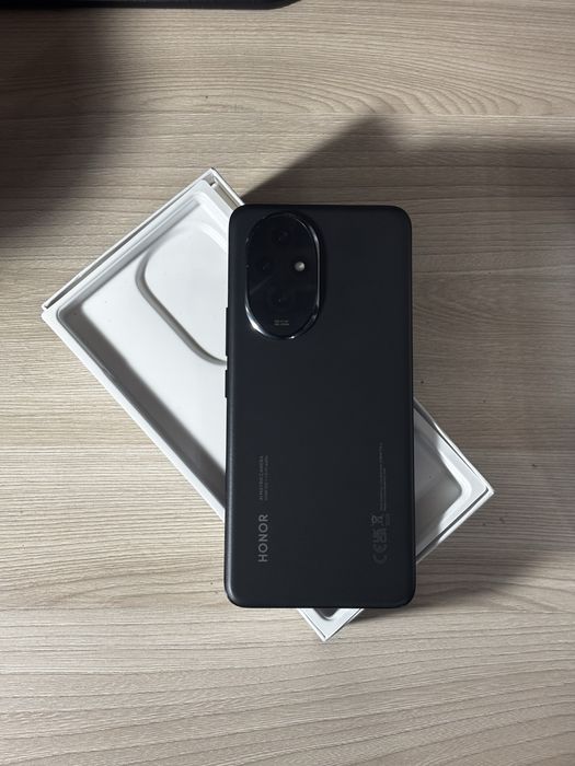 Продам honor 200 12/512