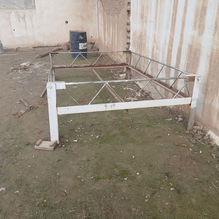 Kravat sotiladi 3ml kilishsa buladi