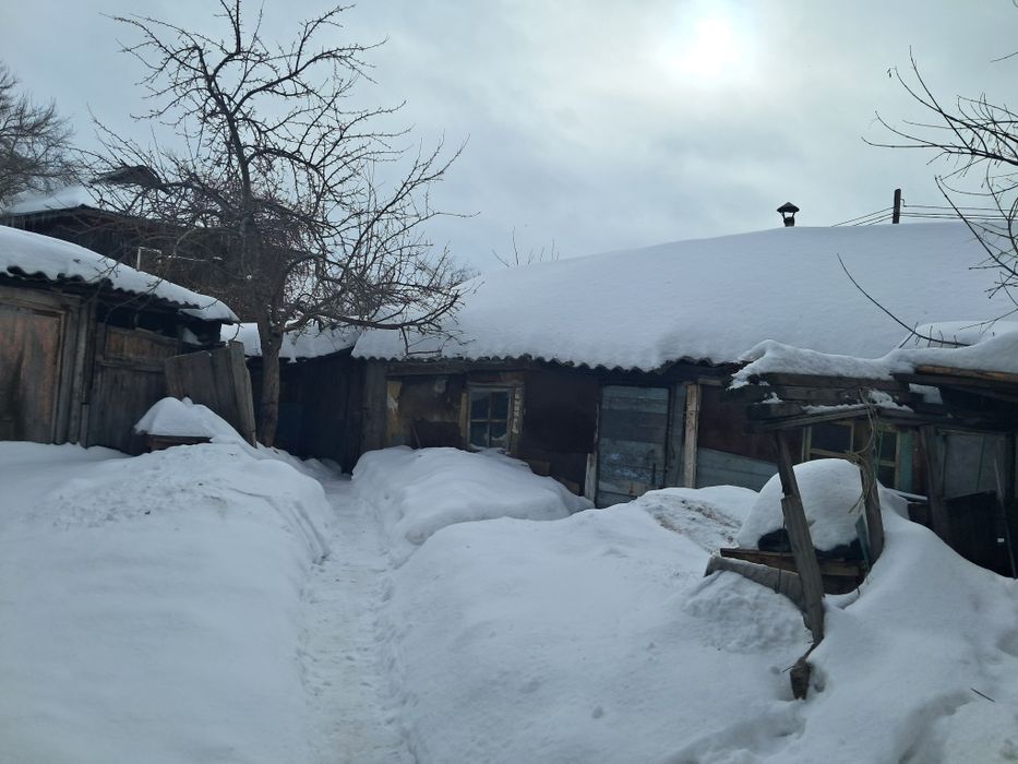 Продам дом центральный рынок