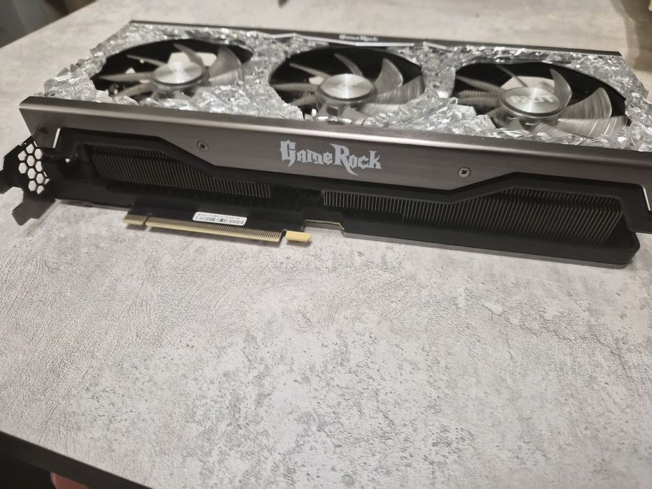 Видеокарта Palit GeForce RTX 3070 ti Gamerock
