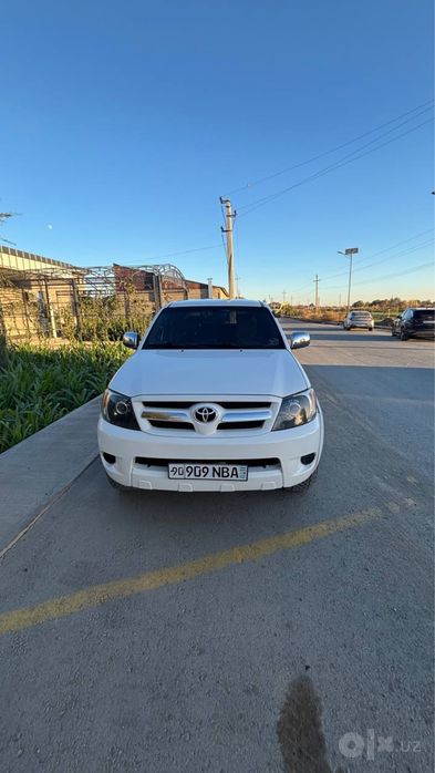 Tayota hilux