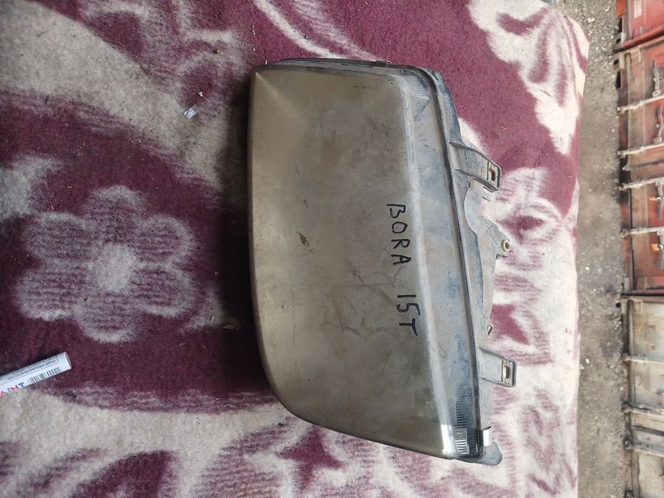 Фара Фольксваген Бора