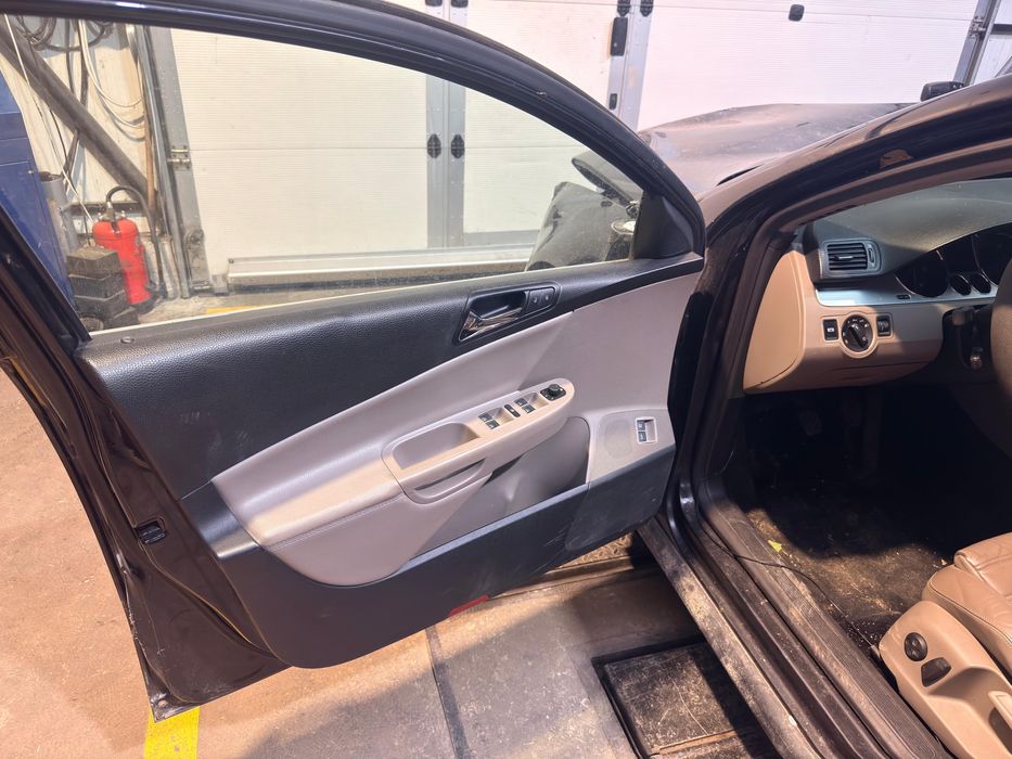 Piese Dezmembrari Passat 2.0 Tdi 170cp Cod motor BMR . Se ofera factura si garantie!