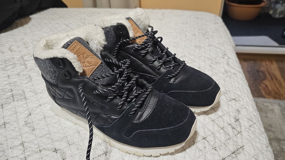 Нови Reebok Classic Leather Mid Winterized 37.5