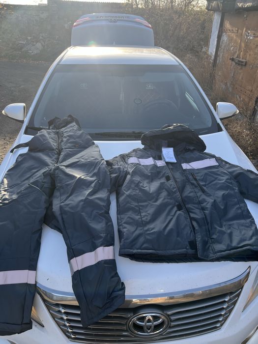 Хорошая теплая спецовка, вместе с обувью 30к