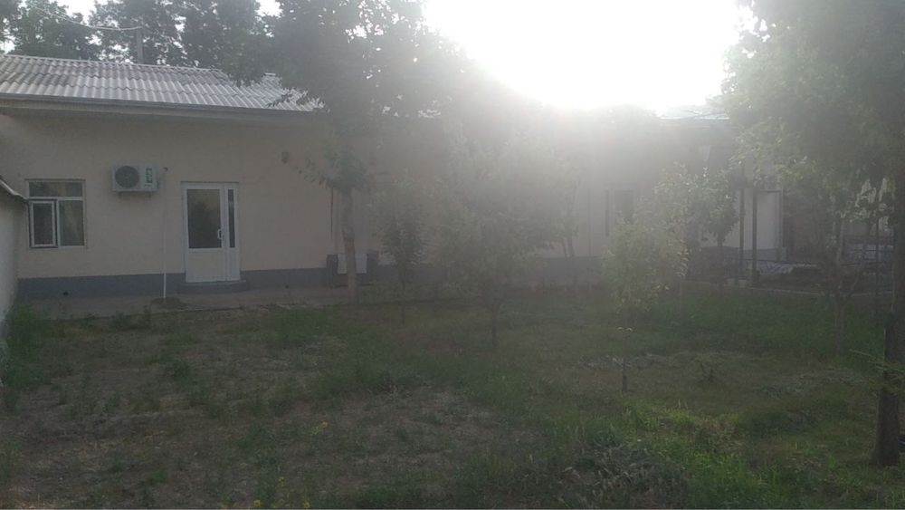 Жилой дом с участком