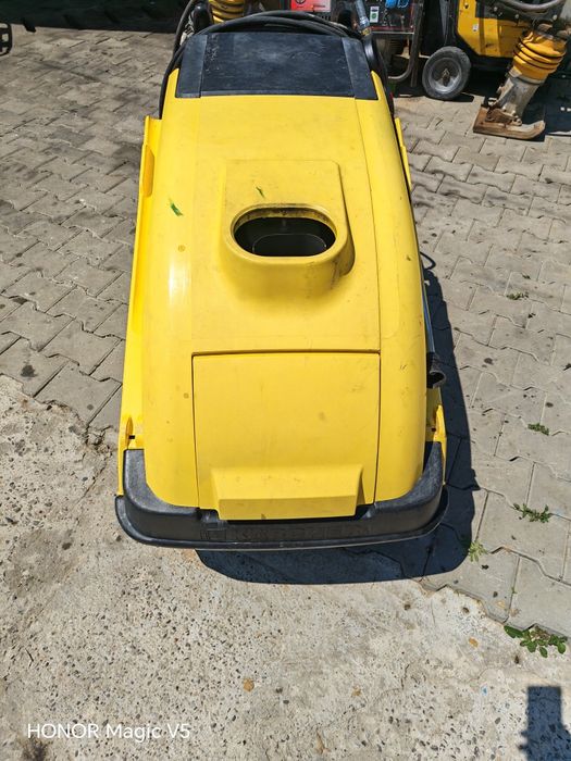 Karcher HDS Super aparat de spălat cu presiune și apă calda