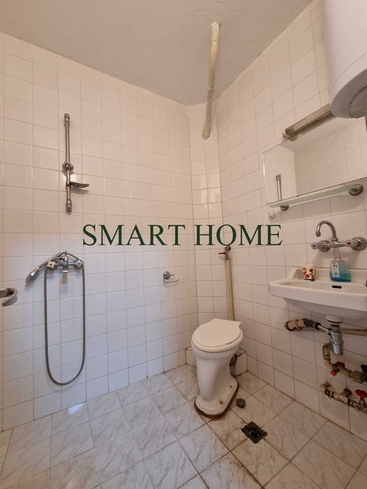 Дава се под наем Тристаен апартамент в Велико Търново, Колю Фичето - 65 кв.м за 280.5 € - Снимка #7