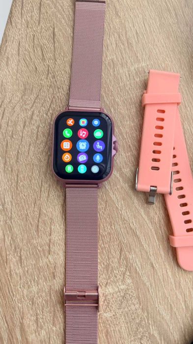 Смарт часовник – като нов, с 2 каишки и зарядно