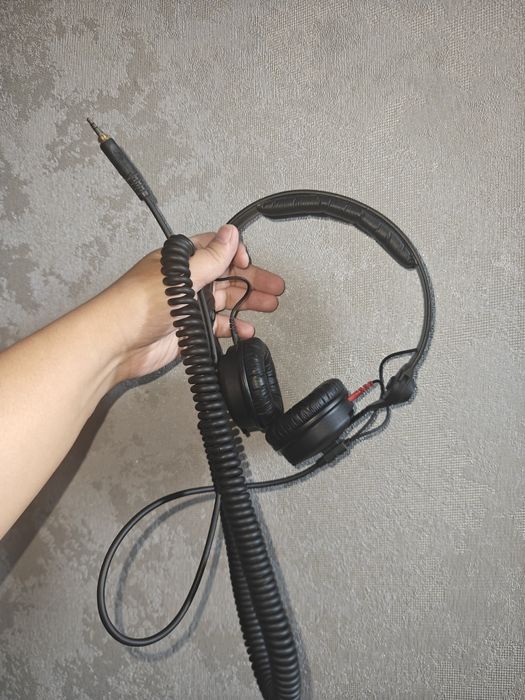 Sennheiser HD 25 70 Ohm — профессиональные DJ наушники