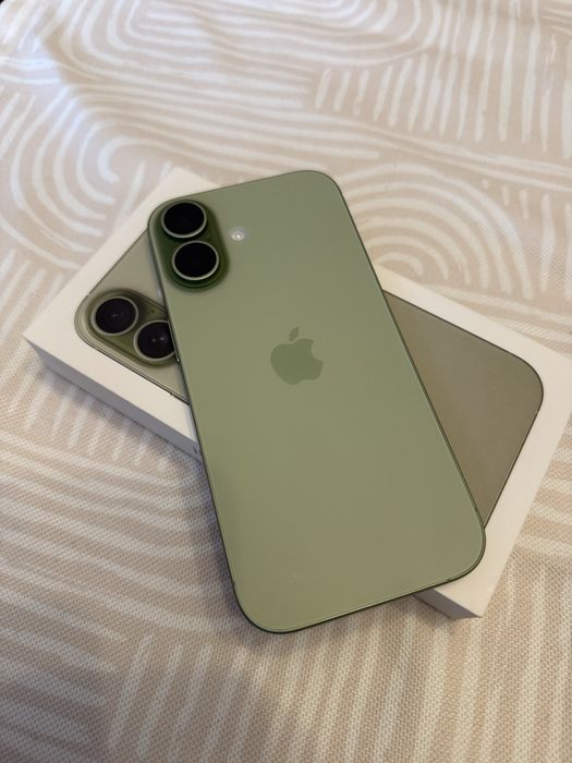 Iphone 17 sage green 256gb