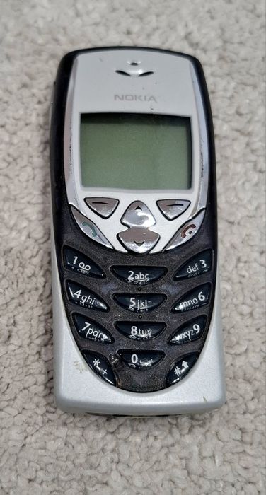 Отлично запазен NOKIA 8310