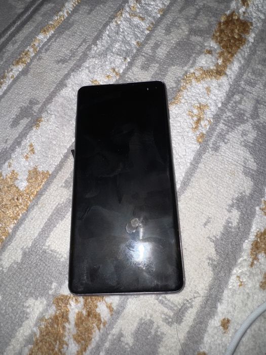 Самсунг с10+ 12 версия