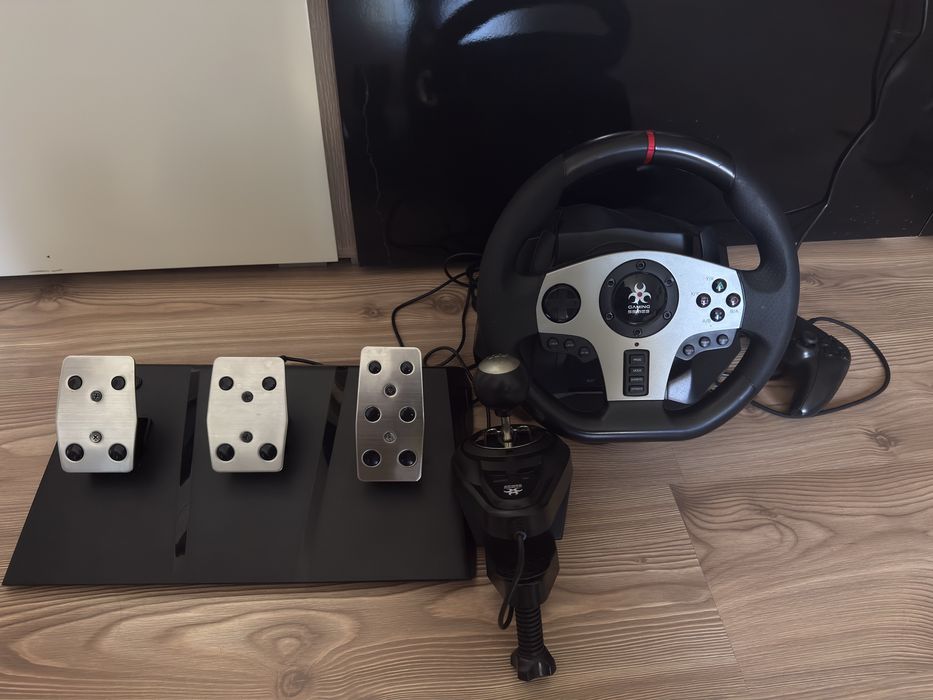 Volan gaming myria mg7418