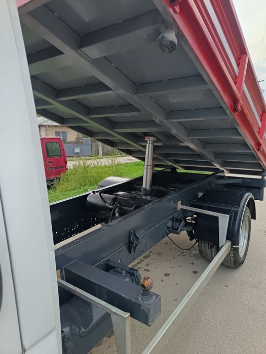 Vând Iveco daily basculabil