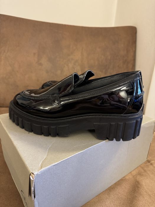 Кожени обувки Clarks