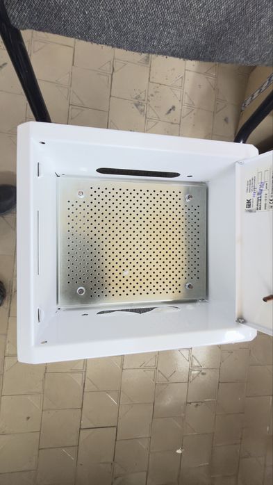 Металлический корпус (под счётчик, модем и др.) продам