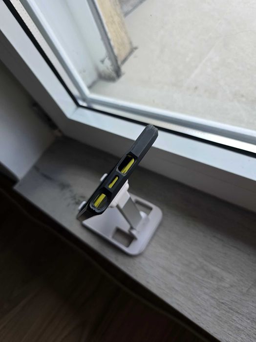 Spigen Tough Armor S24 ultra case protectie utilizata