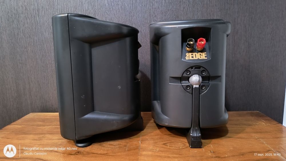 Boxe Acoustic Research Edge