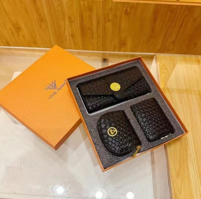 Набор кошельков..