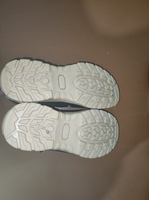 Ботинки рабочие, качественные, новые