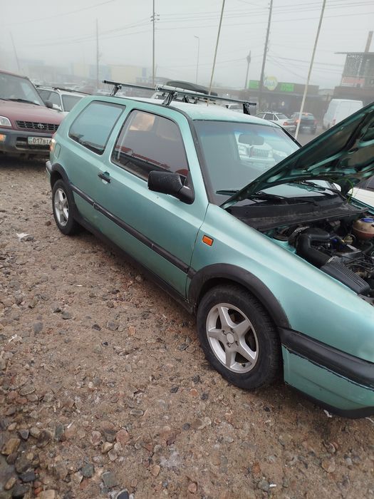 Продам гольф 3 1.8 автомат