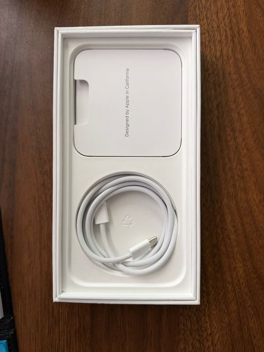 Iphone 15 PRO MAX - 256GB - Stare Impecabila