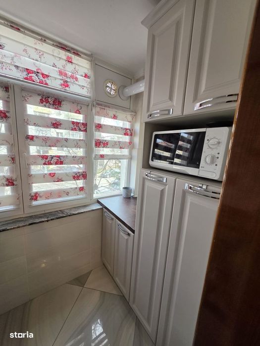Apartament cu 3 camere decomandate, Obcini