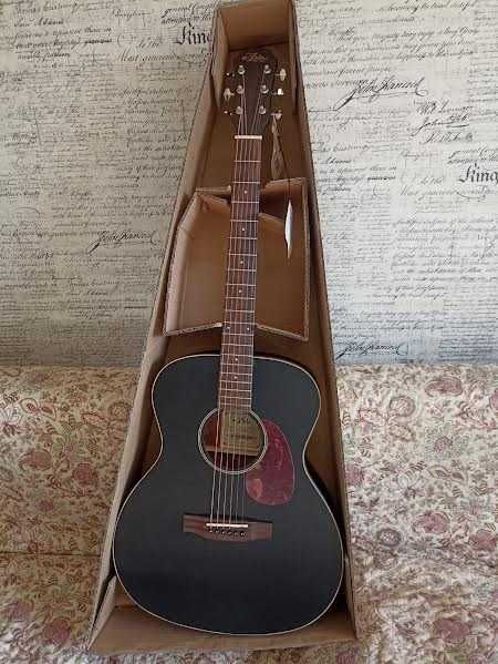 Новая гитара Aria оригинал.