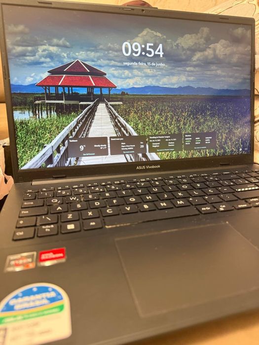 ПРОДАЕТСЯ ноутбук Asus Vivobook 15